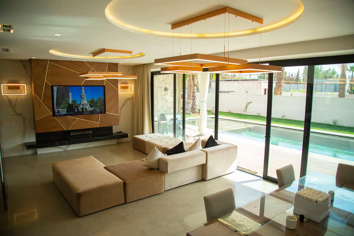 c8f3c654-08ea-4dd3-9451-956b1bf3beb2