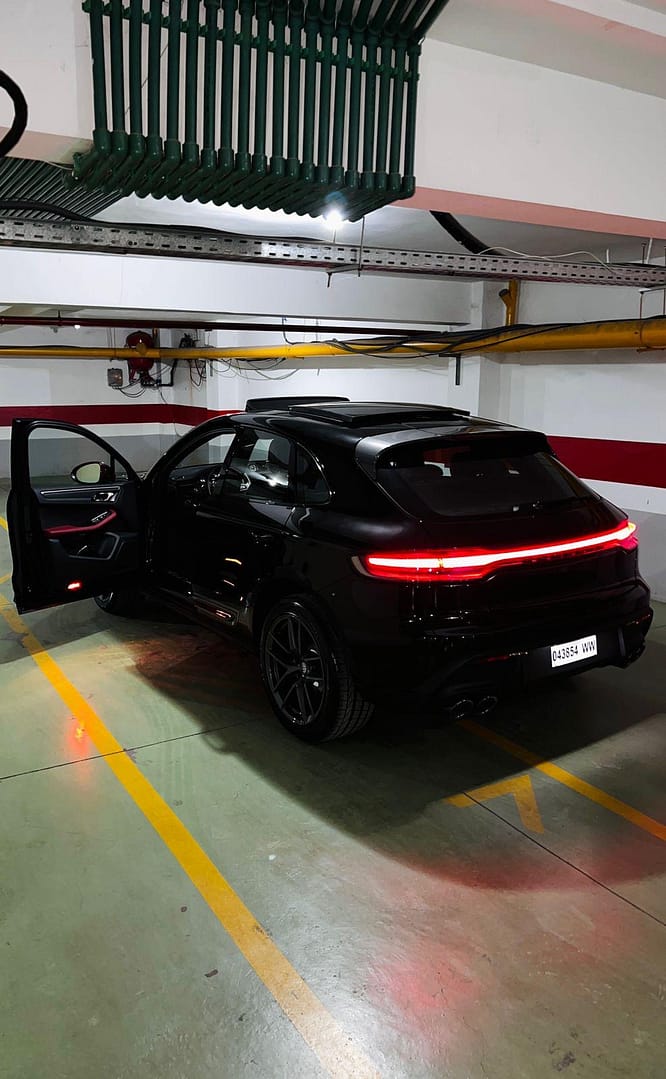 b4090858-e684-4935-a5e1-b38e67d8e8db