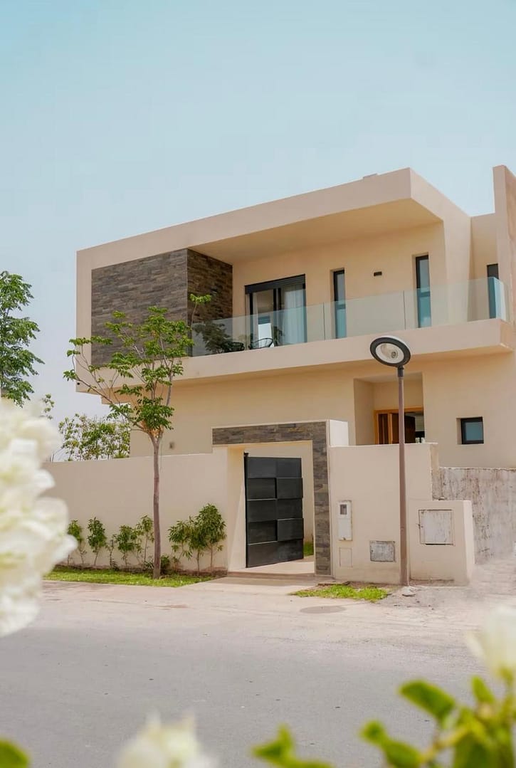 3a8f3385-db74-443f-b9ad-56329bf9f764 2