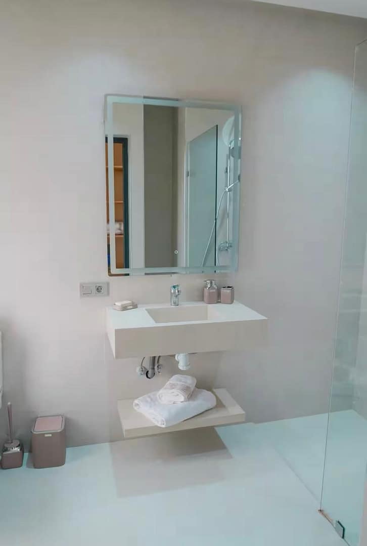 b941fc61-951d-4916-ab04-243eb8659822 2