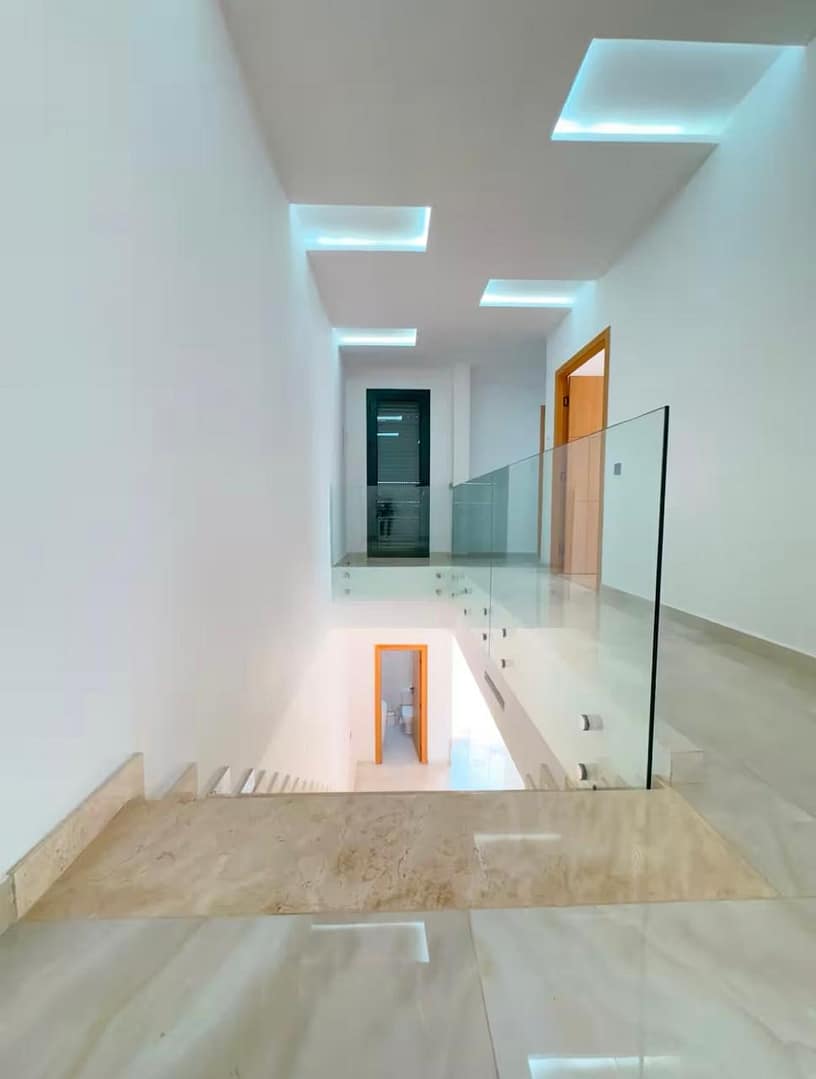 a7252b60-59e3-4d67-acfd-3155d7f7f852